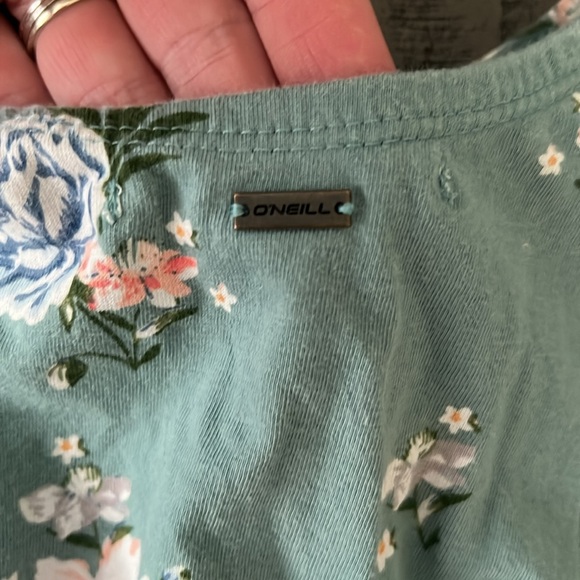 O’Neill Floral Crop Top - Picture 3 of 4